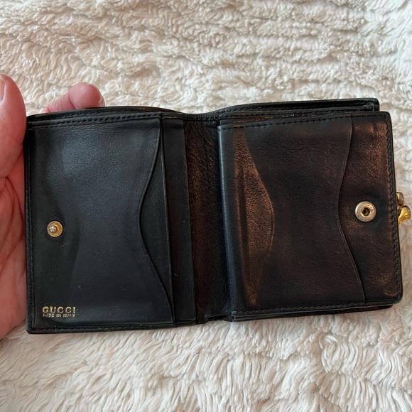 Gucci Supple Black Leather Bi-fold Horseshoe Kisslock - Picture 10 of 14